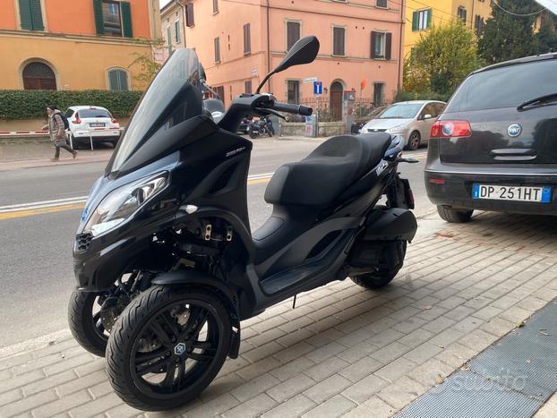 Piaggio MP3 cc 300 HPE anno 2022 km 5000