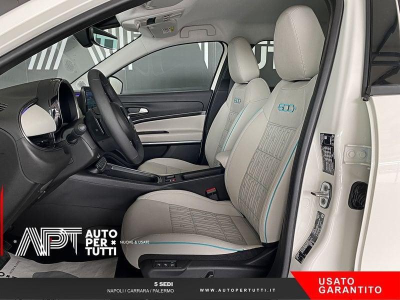 FIAT 600 600 1.2 hybrid La Prima 110cv auto