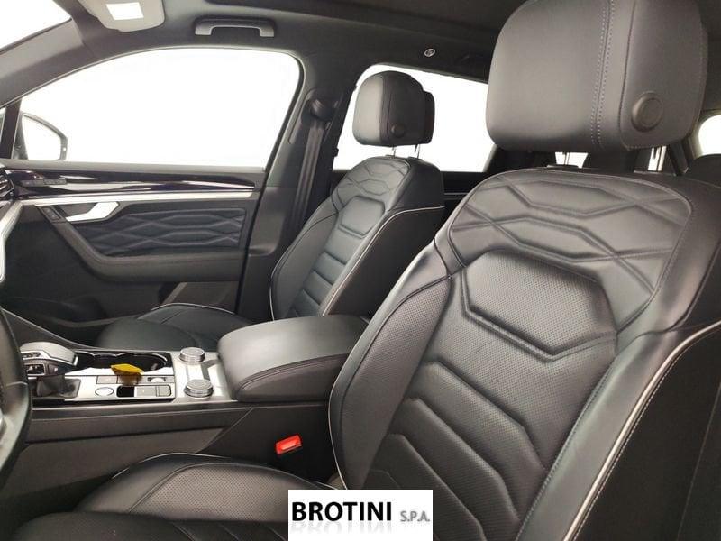 Volkswagen Touareg 3.0 V6 TDI SCR 210kW R-Line
