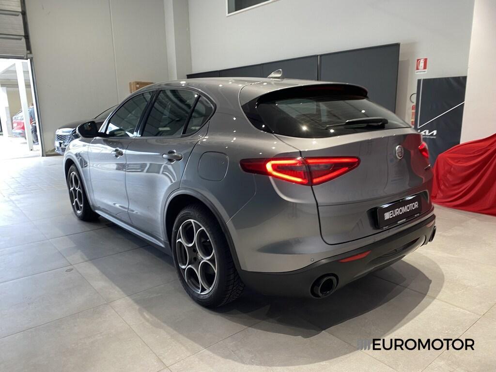Alfa Romeo Stelvio 2.2 Turbo Sprint RWD AT8