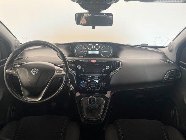 LANCIA Ypsilon 0.9 TwinAir 85 CV 5 porte S&S Silver