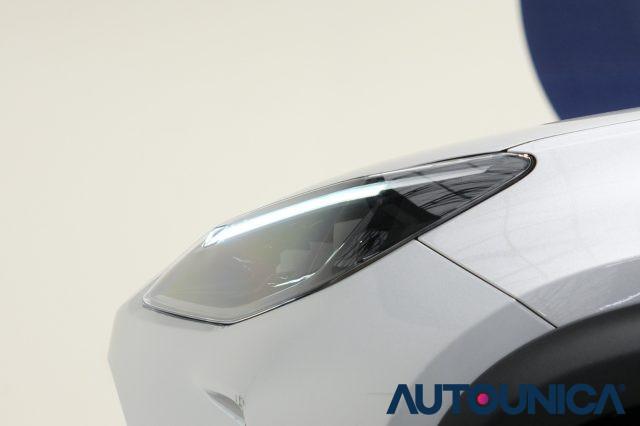 TOYOTA Yaris Cross 1.5 HYBRID 5PORTE E-CVT AWD-I 4x4 TREND FULL LED