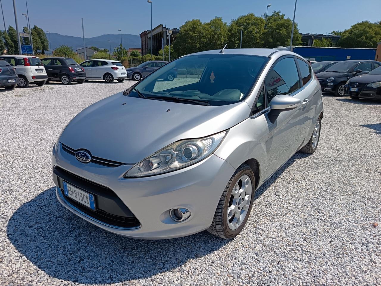 Ford Fiesta 1.4 TDCi 70CV 3 porte Titanium