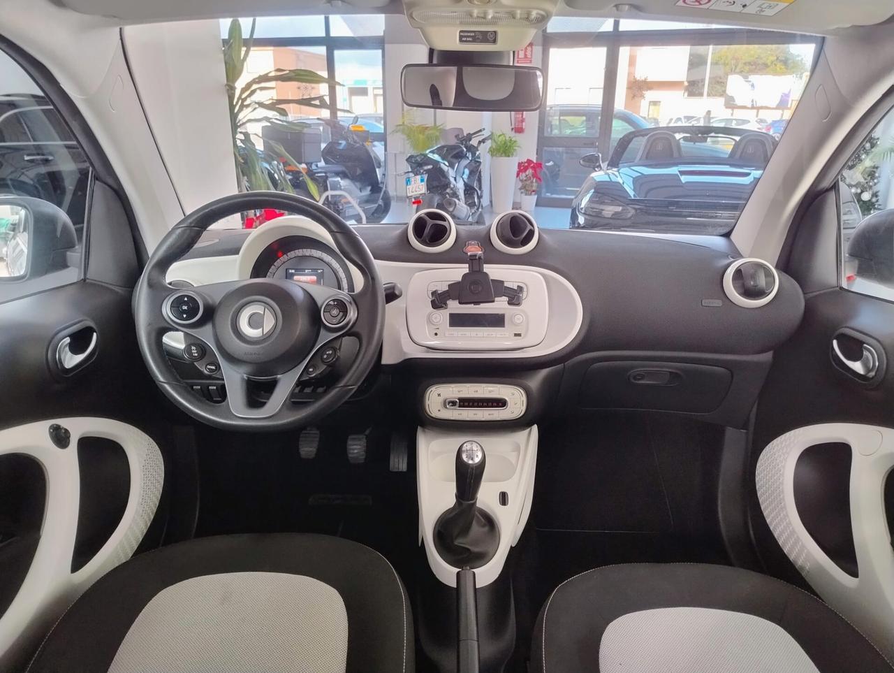 Smart ForTwo 1000 52 kW MHD coupé passion