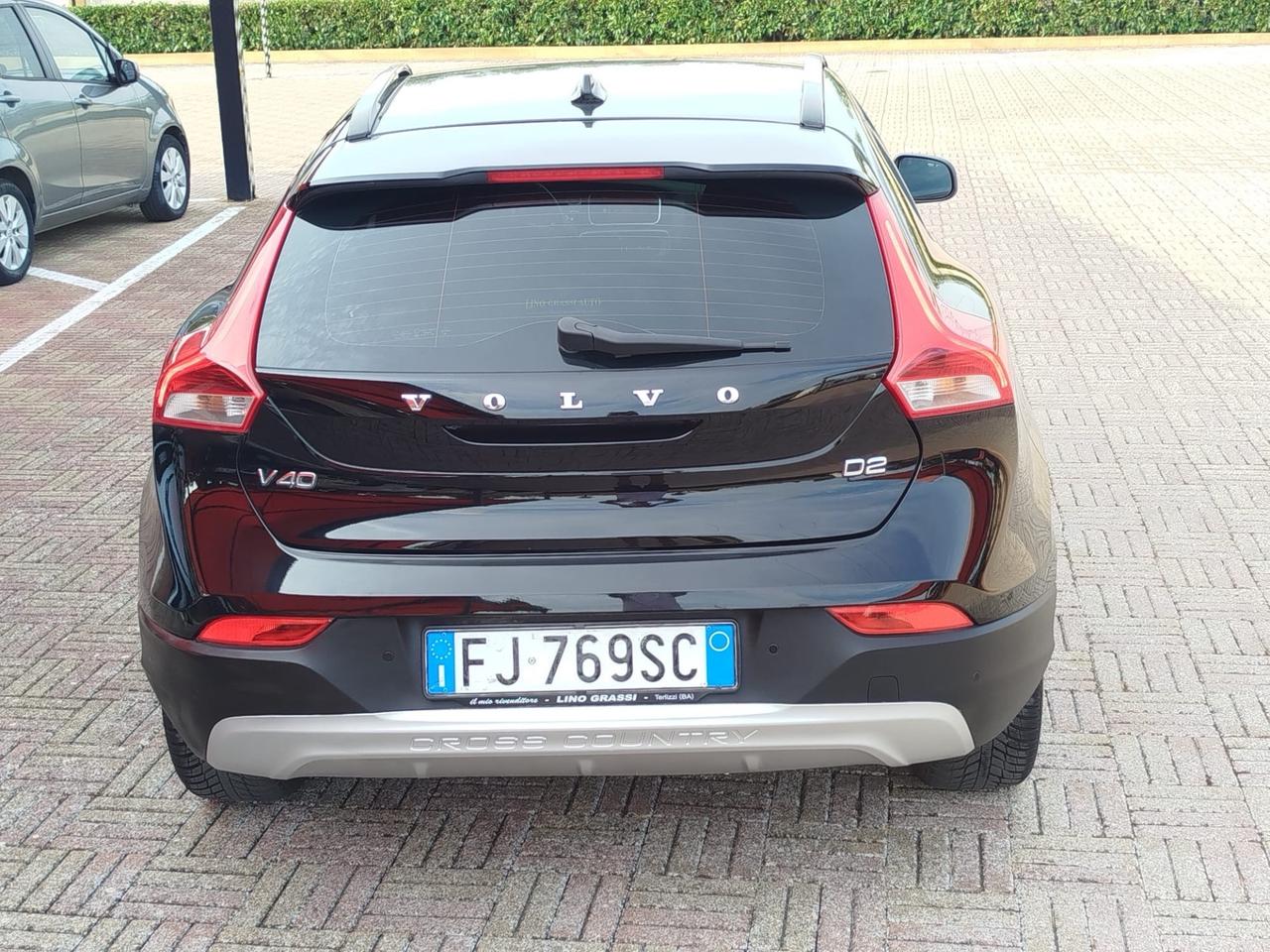Volvo V40 Cross Country D2 136.000 KM