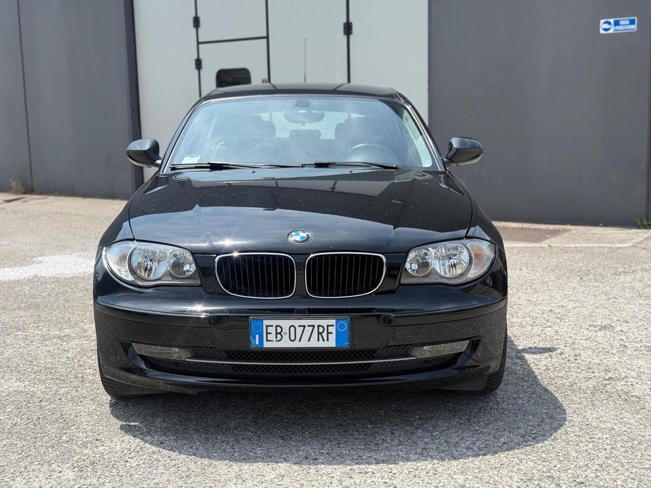 Bmw 118 118d 2.0 143CV cat 5 porte