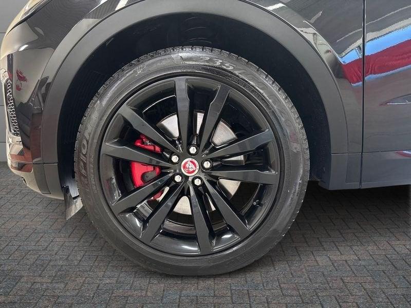 Jaguar E-Pace 2.0d i4 mhev R-Dynamic Black awd 204cv auto