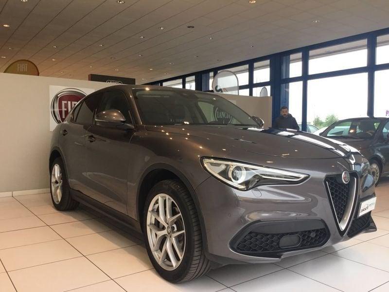 Alfa Romeo Stelvio 2.2 Turbodiesel 210 CV AT8 Q4 Super