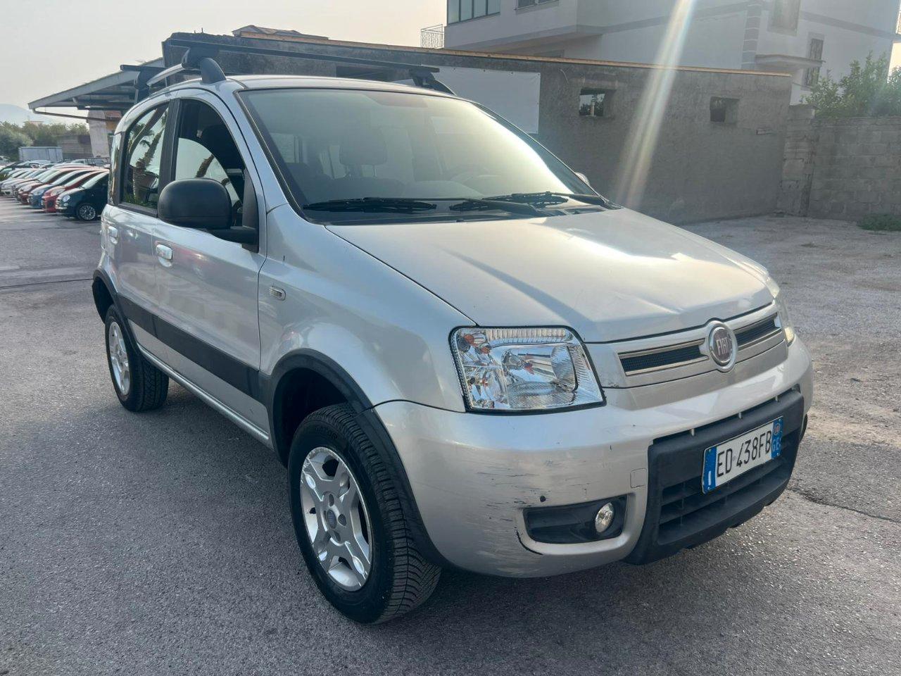 Fiat Panda 4x4 Panda 1.3 mjt 16v Glam 4x4 LEGGI