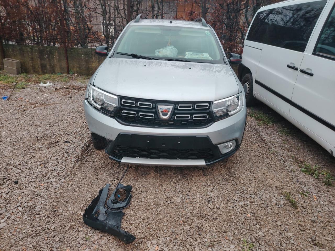 Dacia Sandero Stepway 0.9 TCe 90 CV Techroad - incidentata