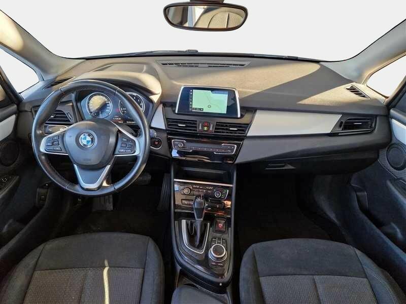 BMW 225 e ACTIVE TOURER iPerformance Business autom.