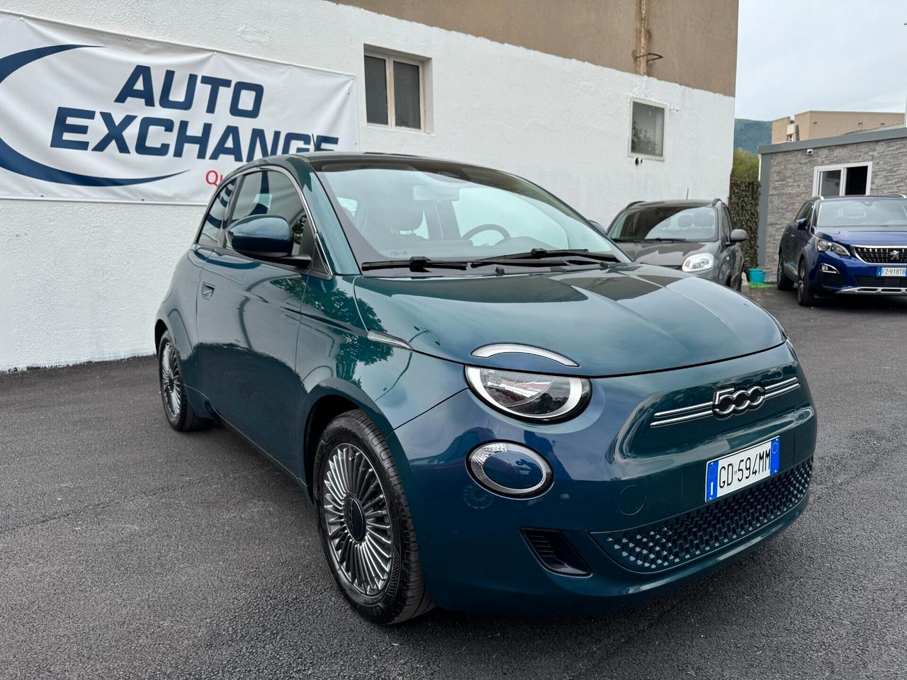 Fiat 500 500e Berlina 42 kWh La Prima
