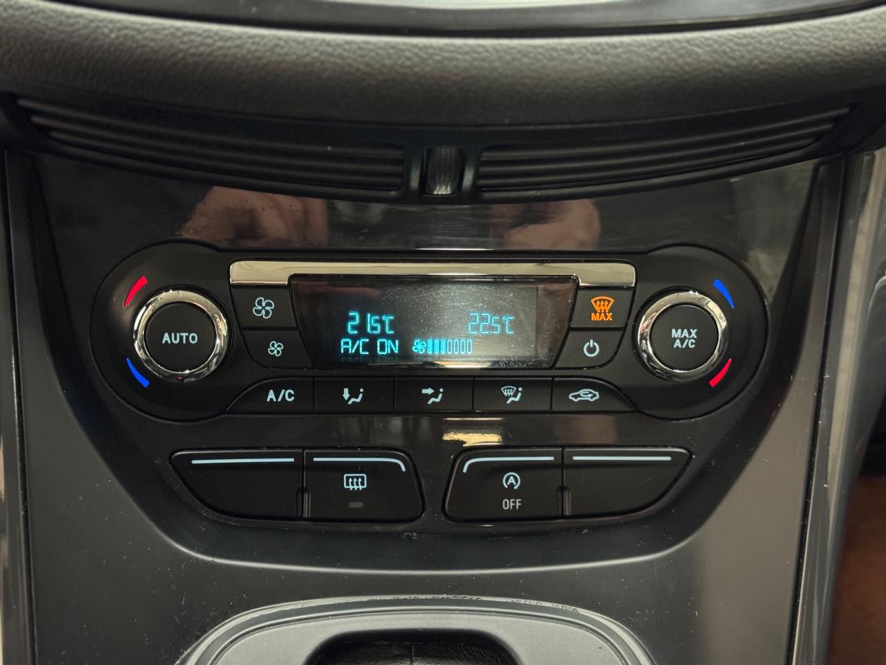 Ford Kuga 2.0 TDCI 180 CV S&S 4WD Powershift Titanium X