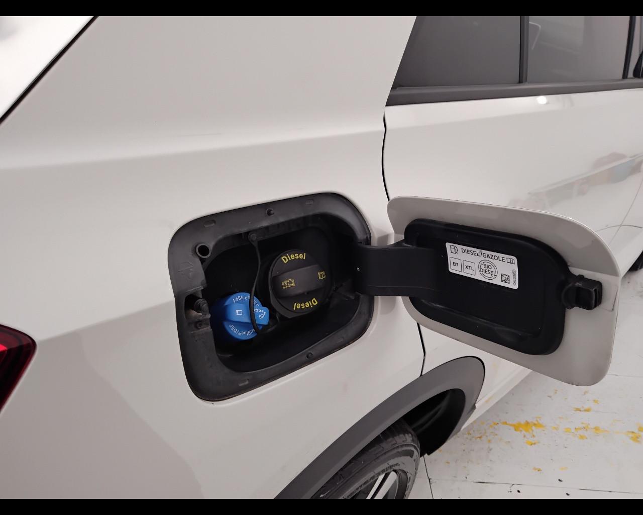 VOLKSWAGEN T-Roc 2022 - T-Roc 2.0 tdi R-Line 150cv dsg