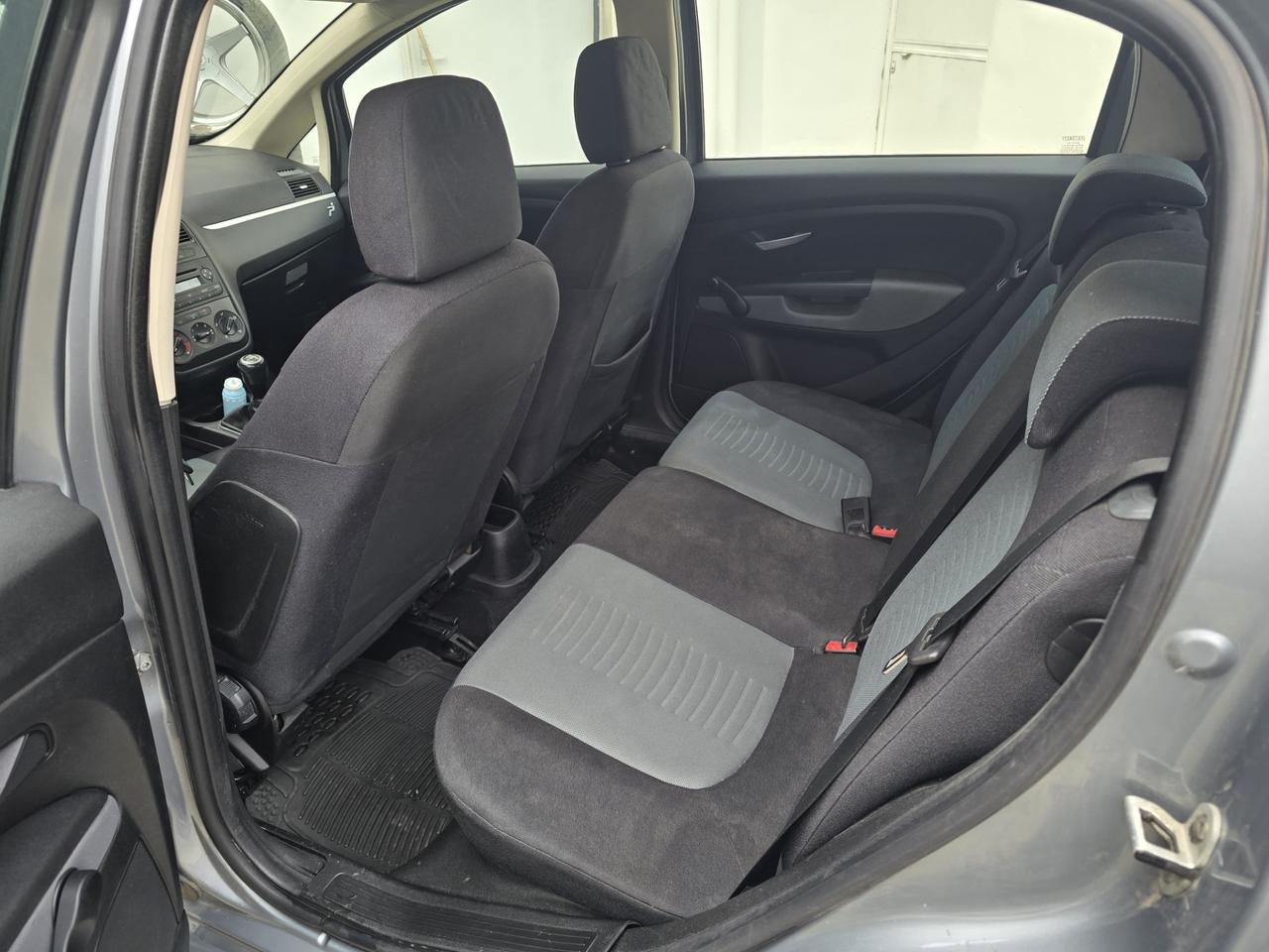 Fiat Grande Punto 1.4 5 porte AUTOMATICA