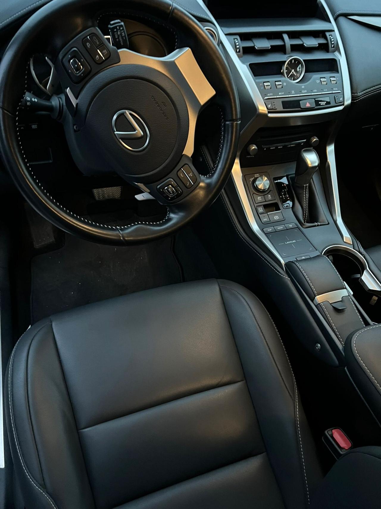 Lexus NX Hybrid 4WD Premium