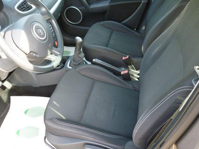 RENAULT Clio 1.2 16V 5 porte Dynamique