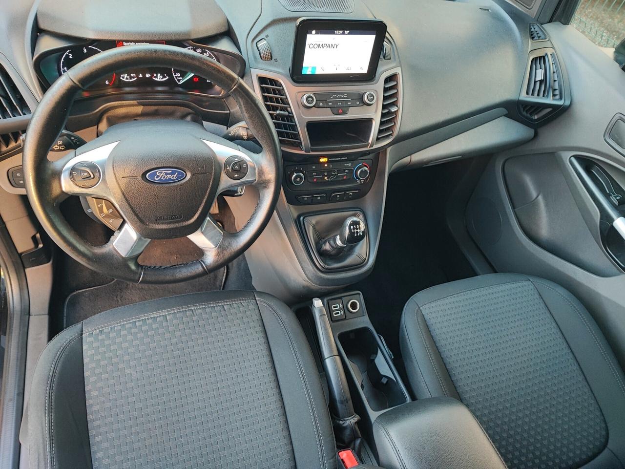 Ford Grand Tourneo Connect Gancio Traino 7 Posti