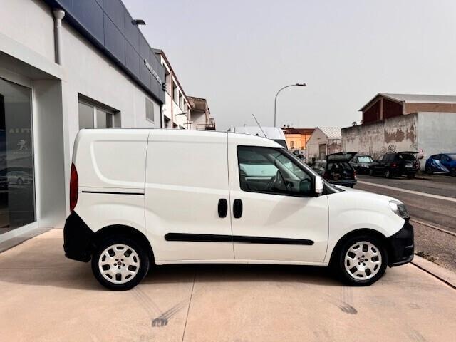 Fiat Doblò 2.0 MJT 135 cv 3 posti *gancio traino