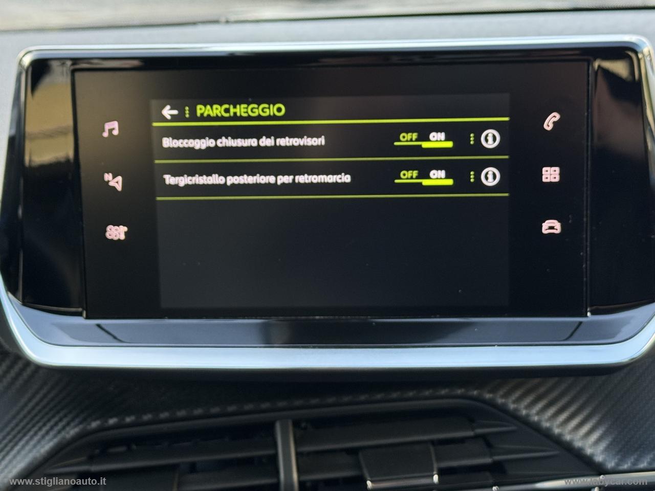 PEUGEOT 2008 BlueHDi 110 S&S Allure