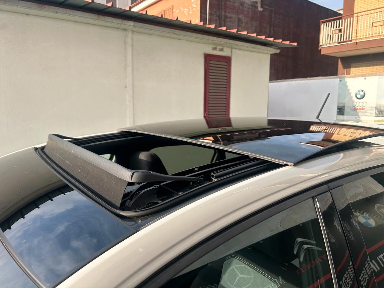 Volkswagen Taigo 2023 1.0 TSI 110 CV DSG R-Line FULL LEGGI!!!