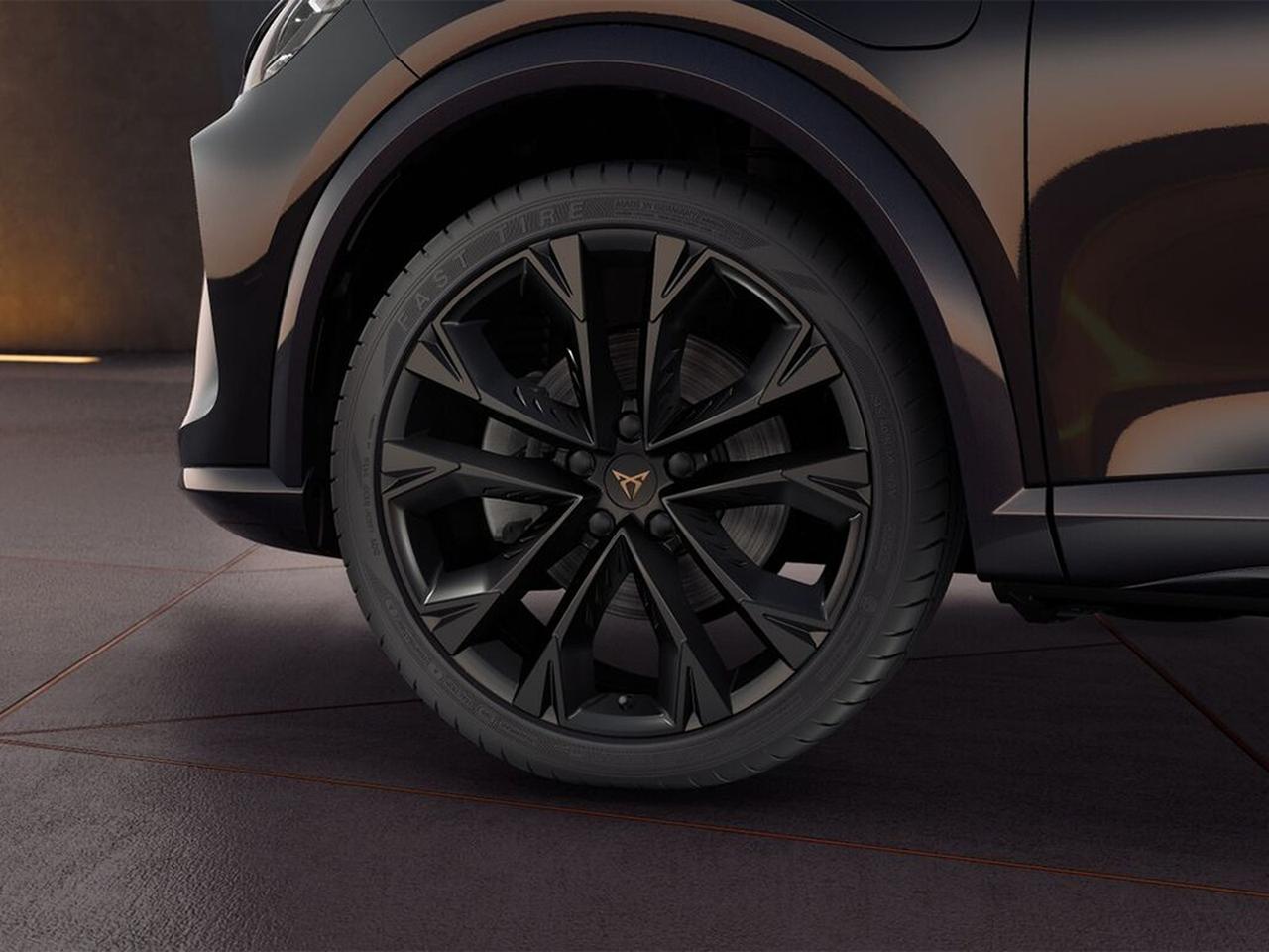 Cupra Formentor 1.5 e-hybrid dark night 204cv dsg