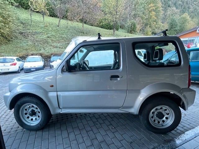 Suzuki Jimny 1.3i 16V cat 4WD JLX