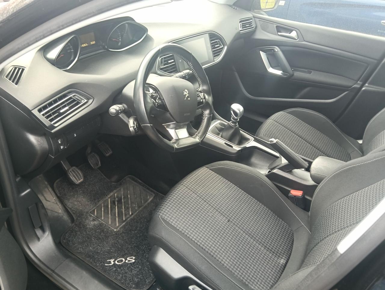 Peugeot 308 BlueHDi 100 S&S Business