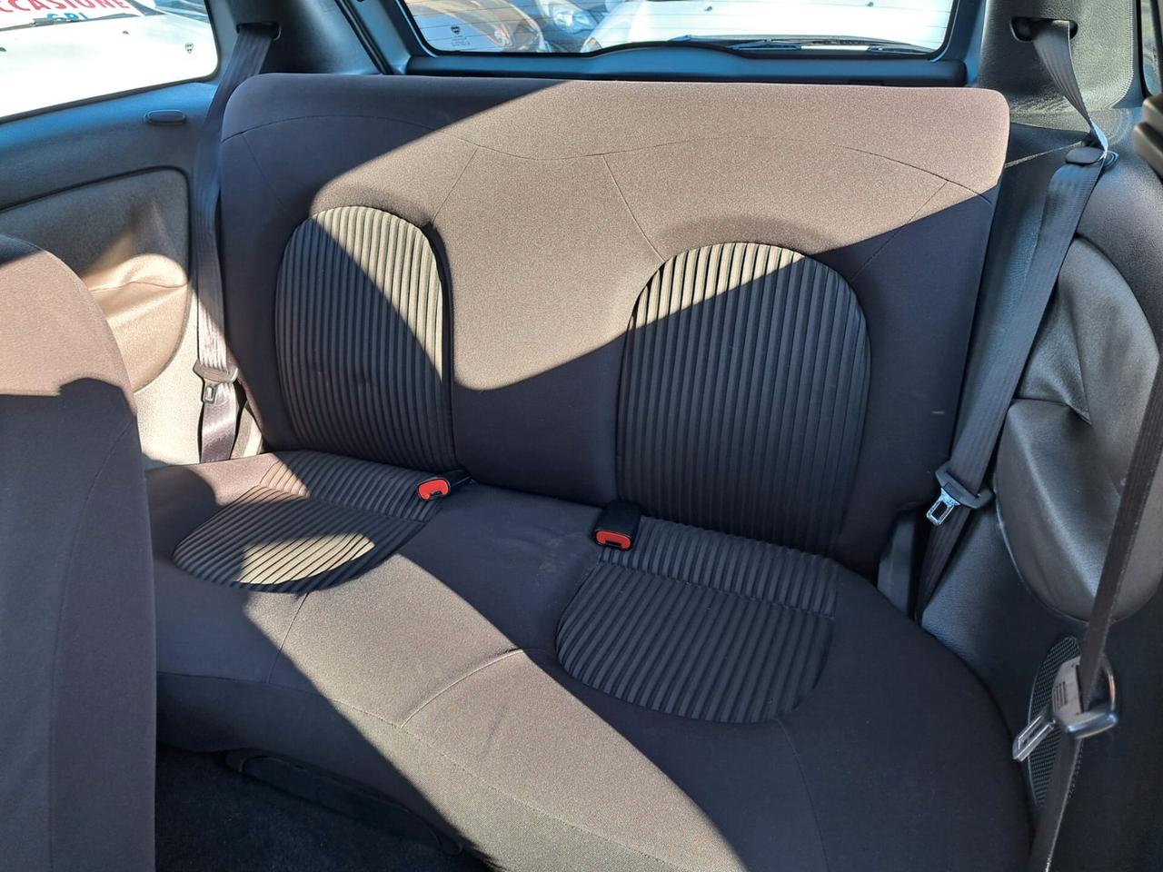 Lancia Ypsilon 1.4 Argento Ecochic GPL