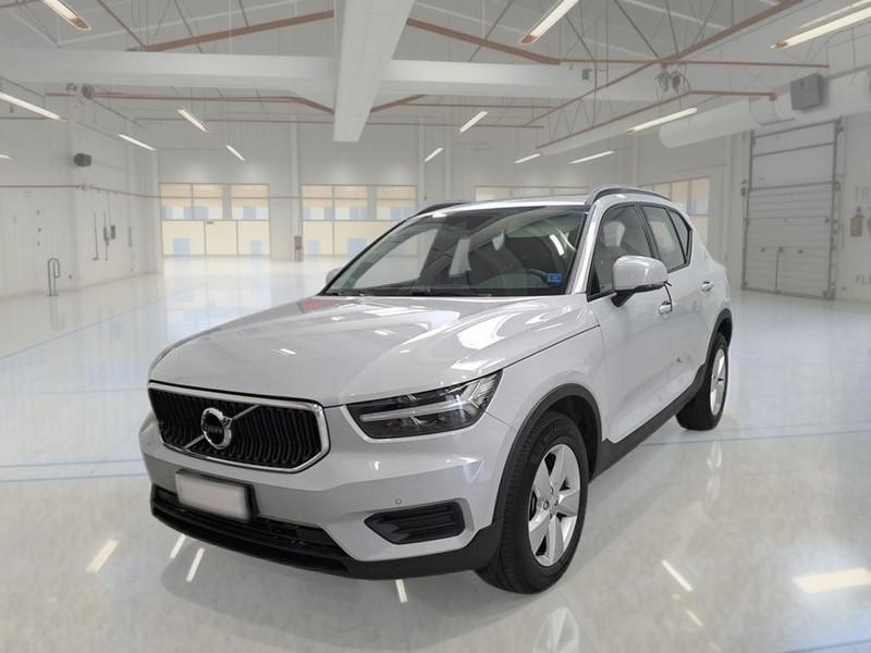 VOLVO XC40 T2 AUTOMATICO MOMENTUM CORE SUV