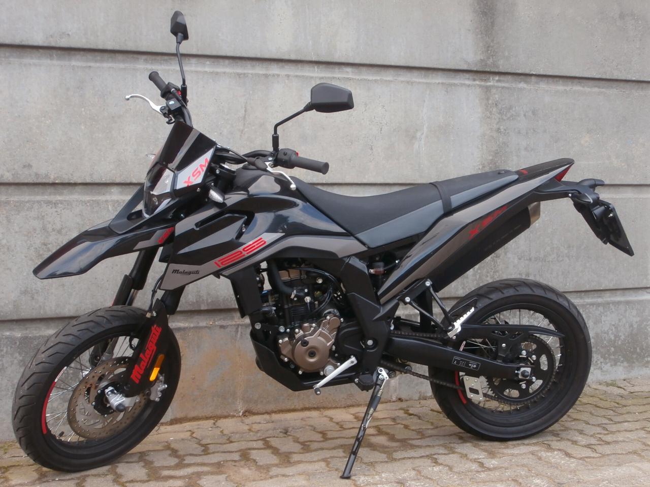 Malaguti XSM 125 (2021 - 26) Passaggio incluso, tagliandato e garantito