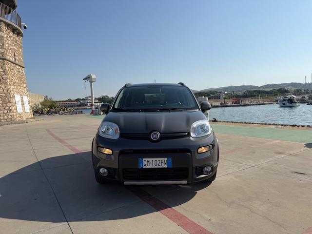 FIAT Panda 1.0 HYBRID CITY LIFE+CLIMATRONIC+SCHERMO+5POSTI