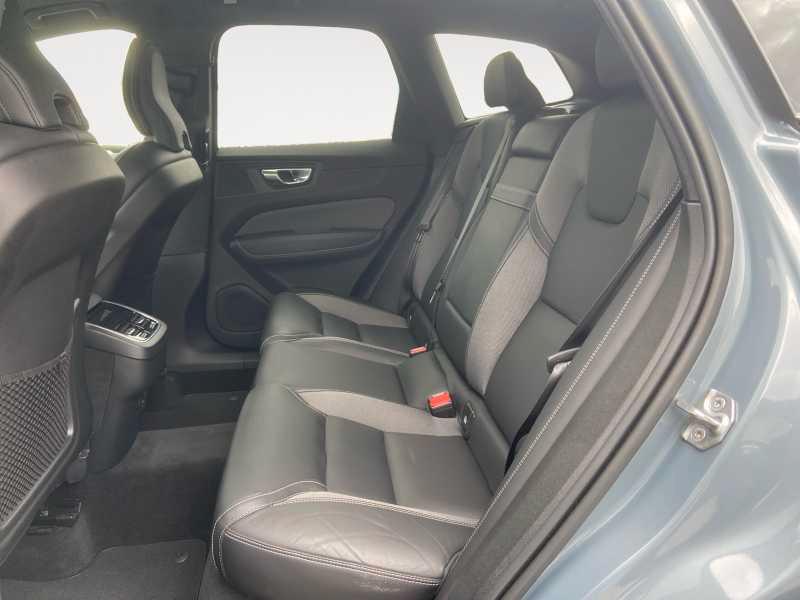VOLVO XC60 2.0 b4 R-DeSiGn AwD AuTo