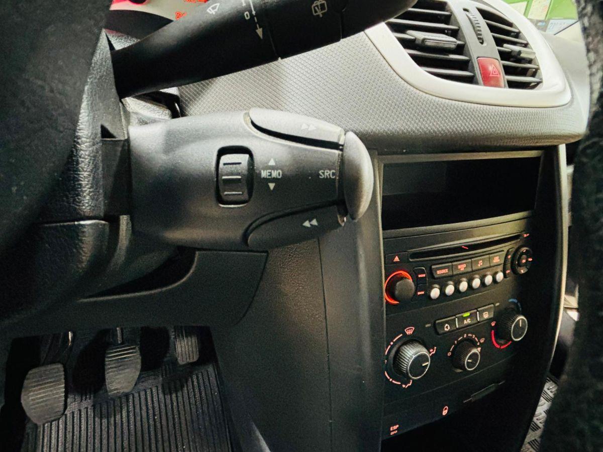 Peugeot 207 1.4 HDi 70CV Clima 5p. Allure