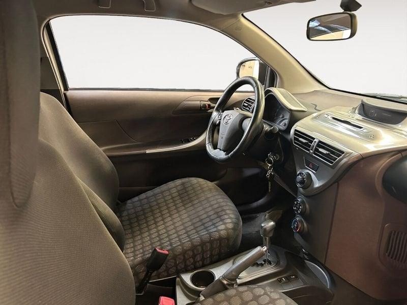 Toyota iQ 1.0 Multidrive