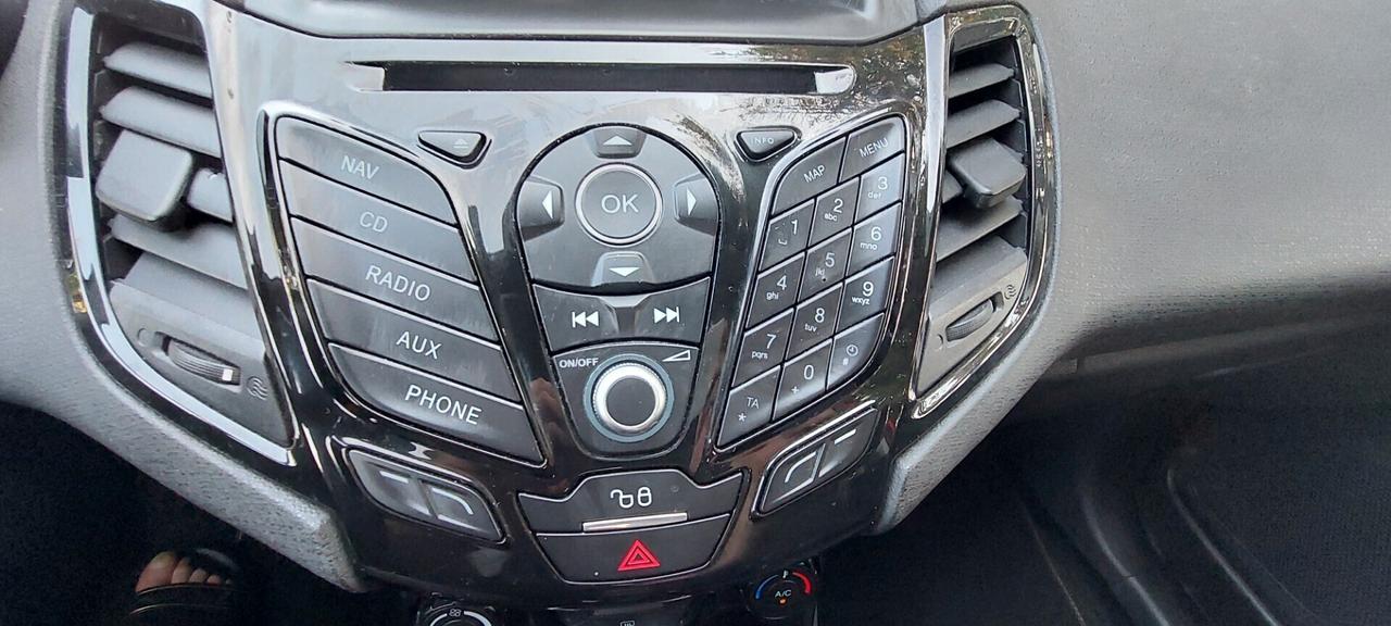 FIESTA 1,4 GPL DI SERIE CASA MADRE TITANIUM NAVI TELEFONO LEGA IMPECCABILE FULL FULL