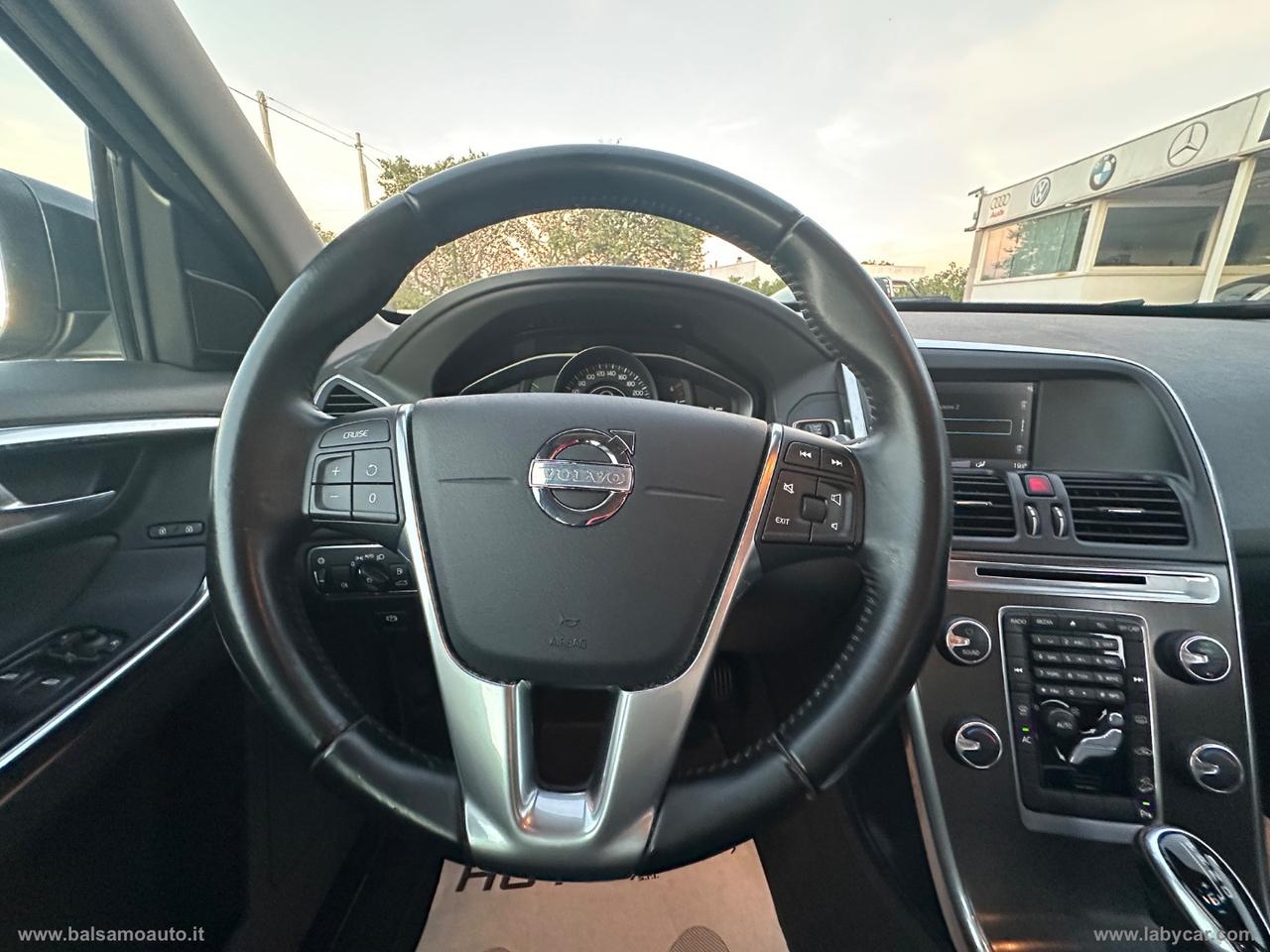 VOLVO XC60 AWD 2.4D Momentum