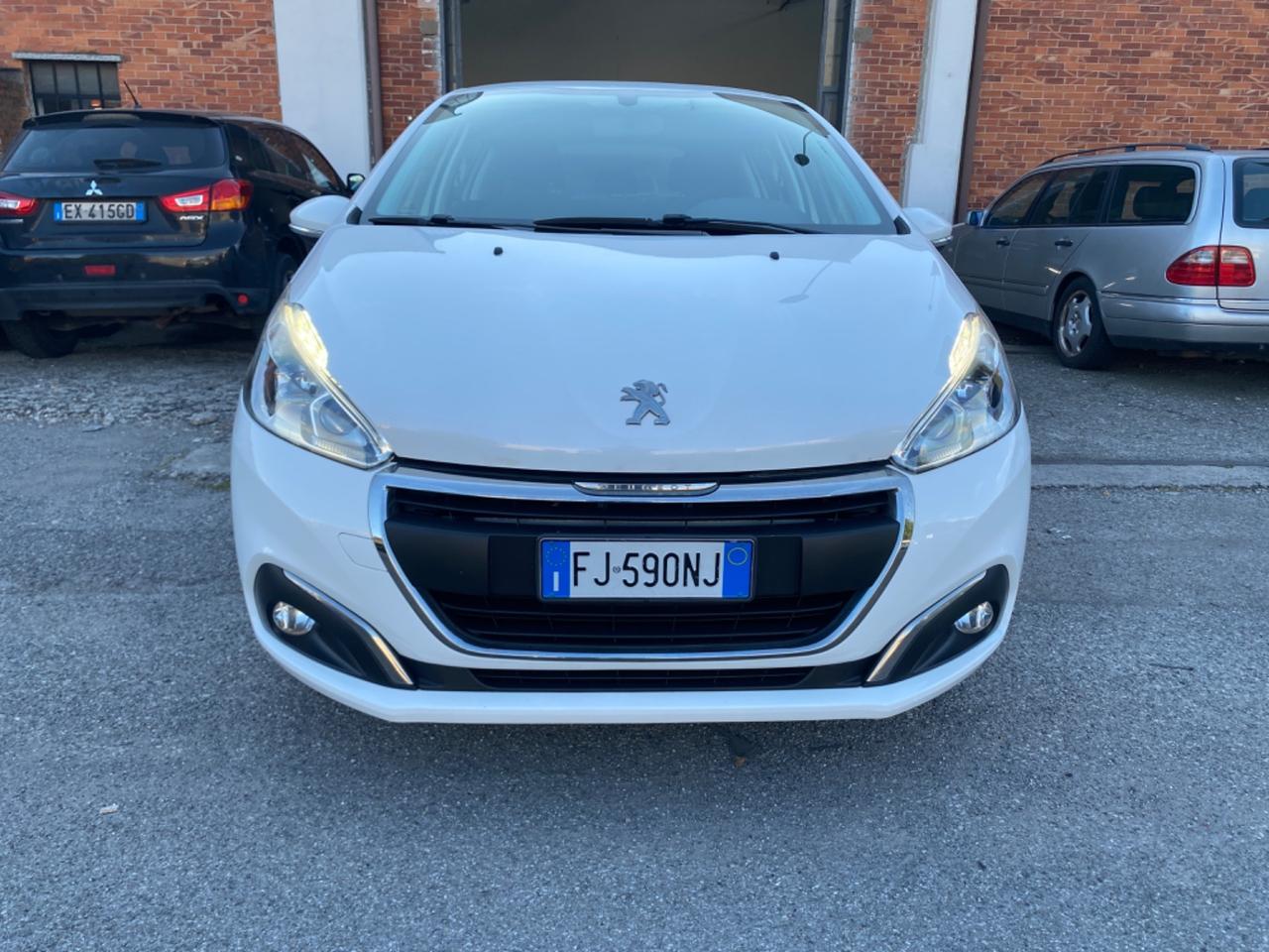 Peugeot 208 PureTech 82 5 porte Access