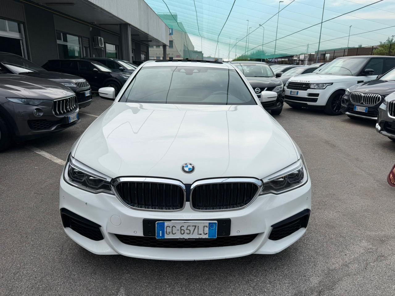 BMW 520 Berlina 520d Msport auto / TETTUCCIO APRIBILE