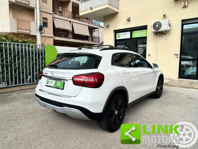 MERCEDES-BENZ GLA 180 PREMIUM AUTOMATICA