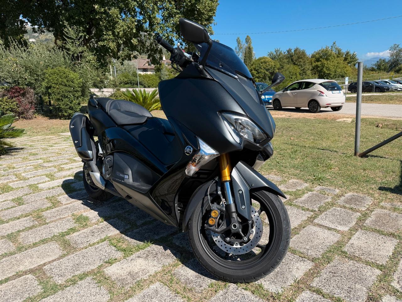 Yamaha T Max 530 SX-2017"SOLO 8.000KM"