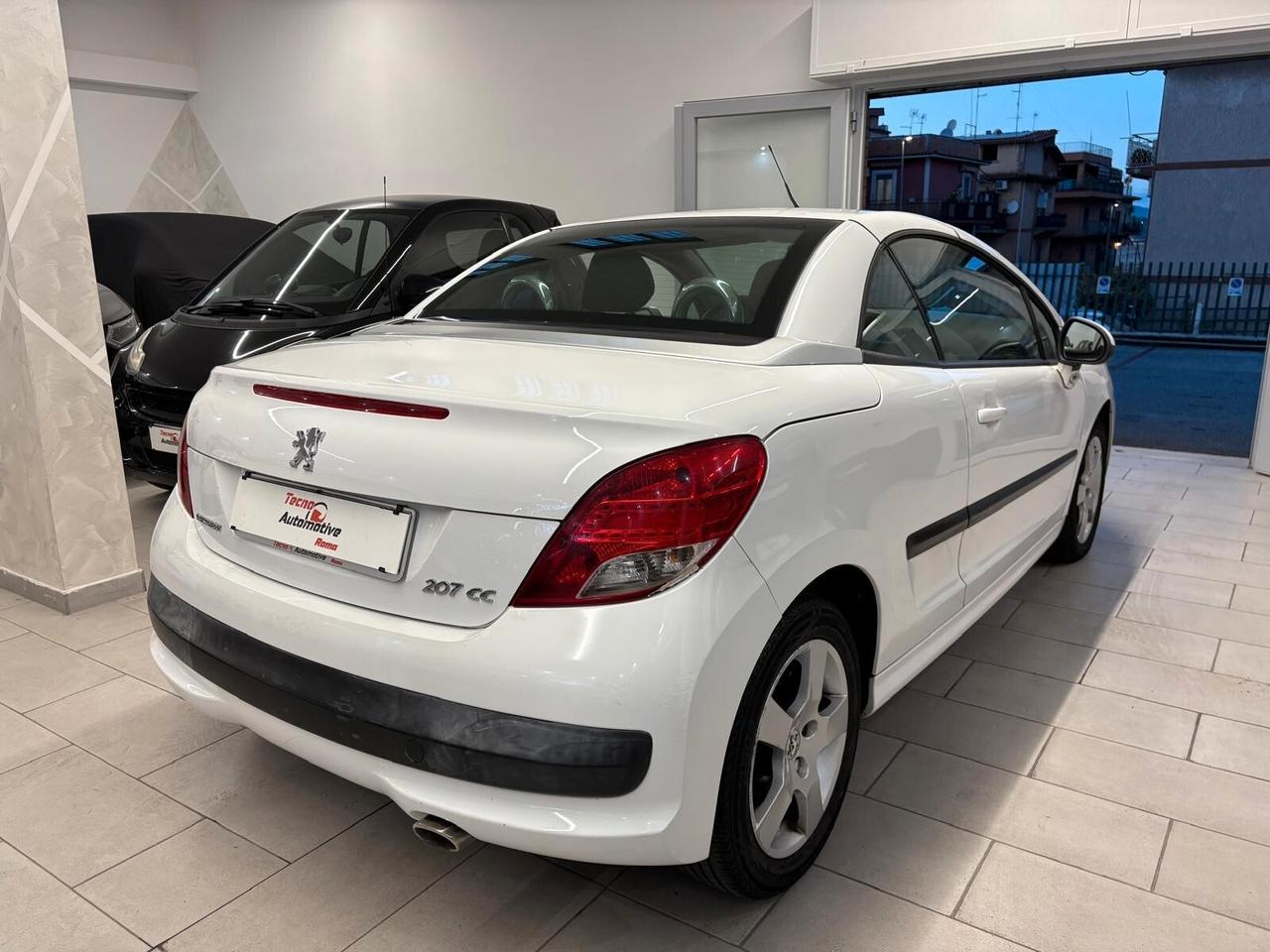 Peugeot 207 1.6 8V HDi 112CV CC Féline