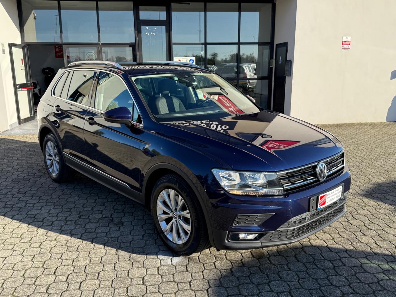 Volkswagen Tiguan 1.6 TDI |RADAR|LINE ASSIST
