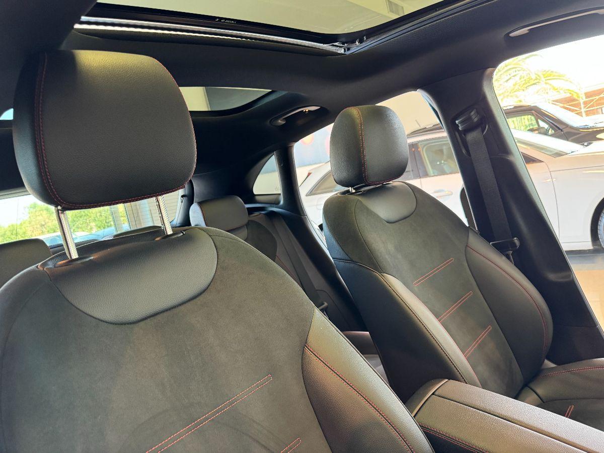 MERCEDES Classe GLA 200 d Automatic Premium Tetto Cerchi 20