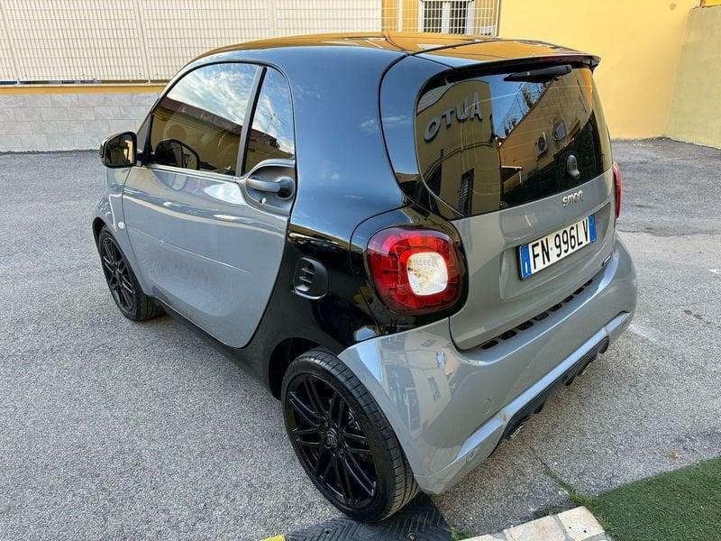 smart fortwo BRABUS 0.9 Turbo twinamic Xclusive