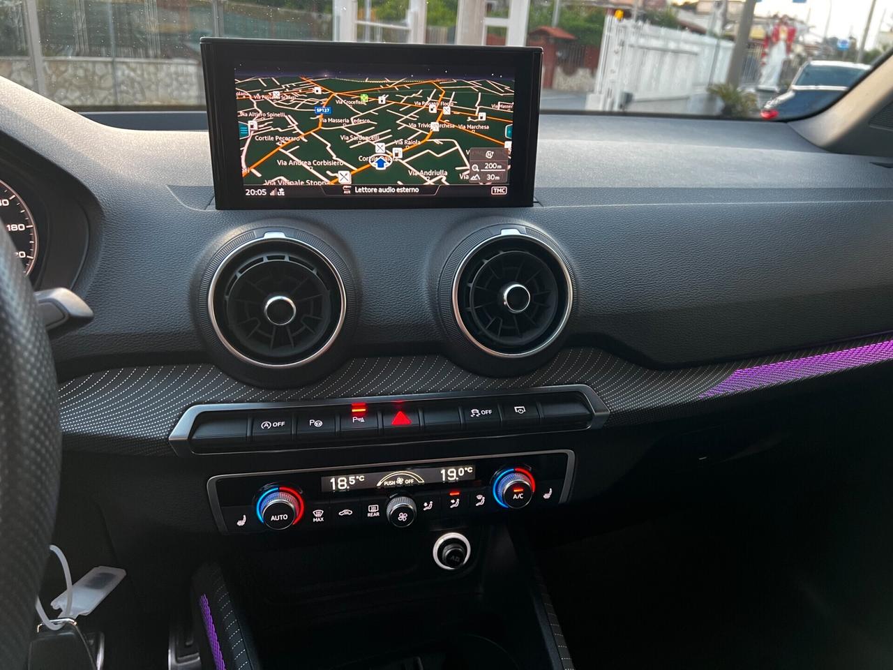 Audi Q2 30 TDI 2 X S LINE-TOTAL BLACK- 2019-FULL