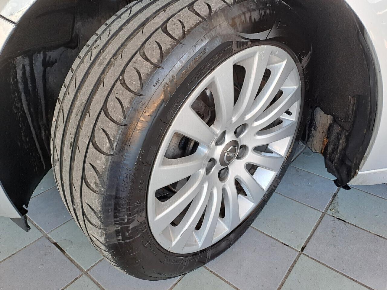 Opel Insignia 2.0 CDTI 160 CV TAGLIANDATA