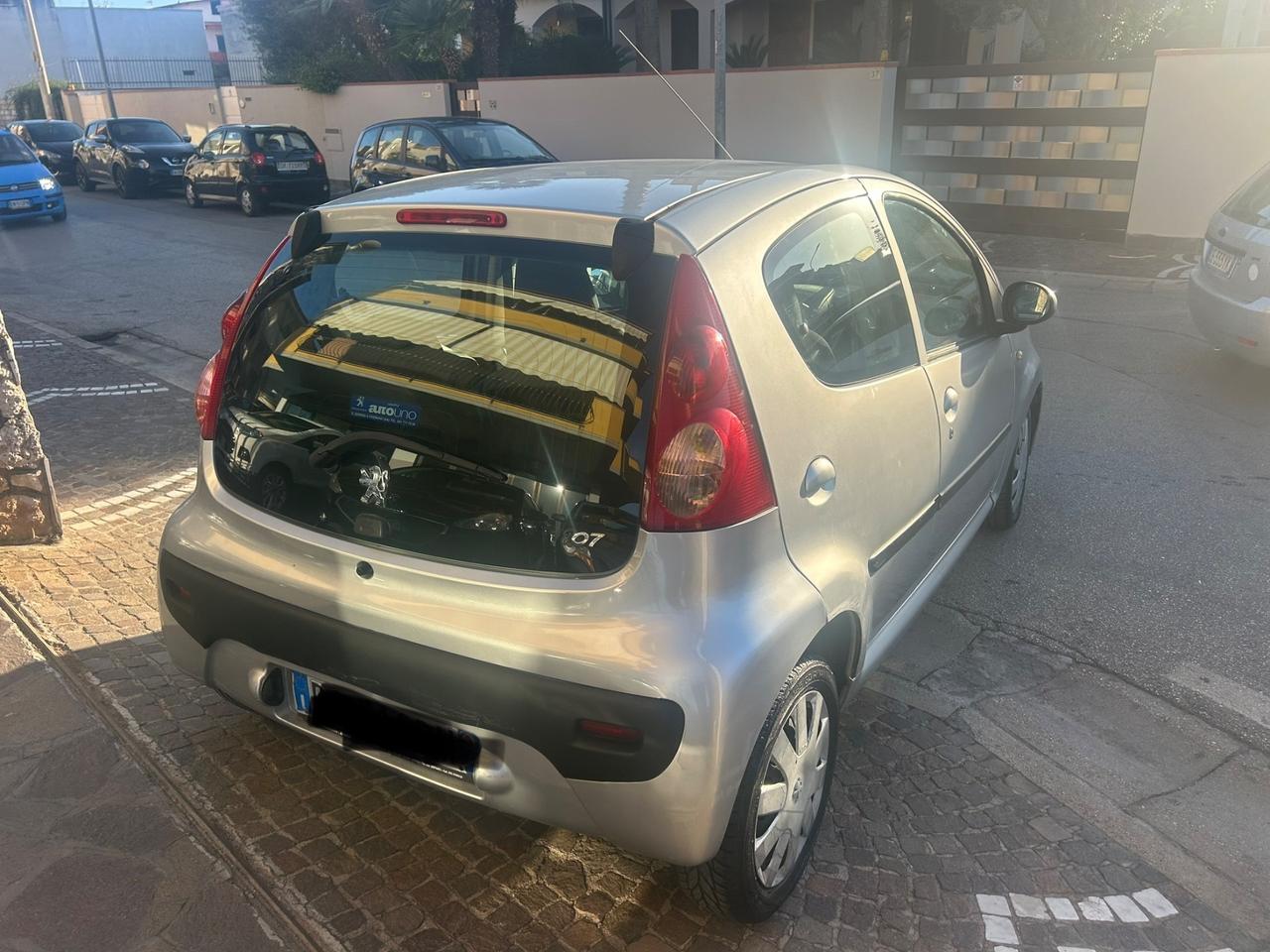 Peugeot 107 1.4 HDi 5p. Sweet Years