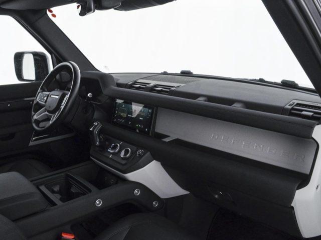 LAND ROVER Defender 110 3.0d i6 mhev SE awd 200cv auto - AUTOCARRO N1