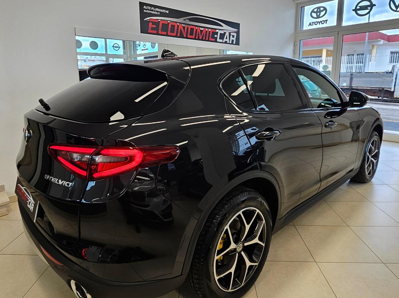 Alfa Romeo Stelvio 2.2 Turbodiesel 210 CV AT8 Q4 Super